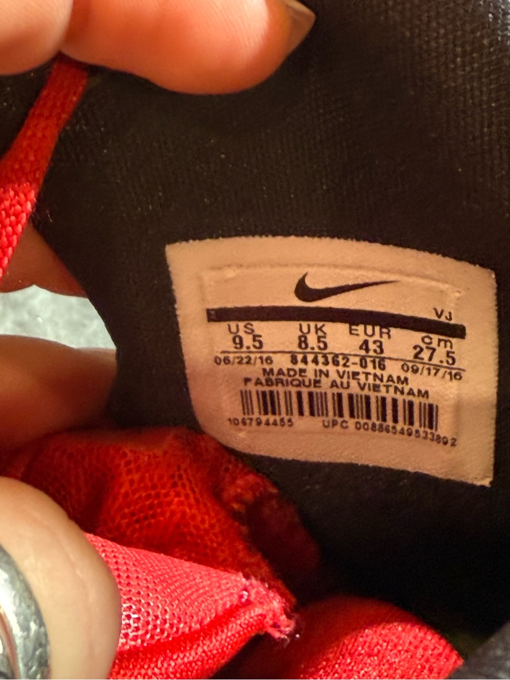 Nike Black and Red High-Top Athletic Shoes with White Swoosh - Picture 5 of 6